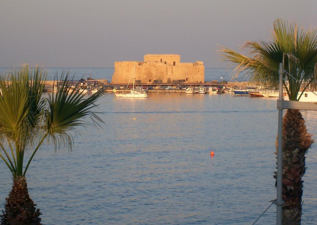 Paphinia Seaview Apartments Paphos Exterior foto