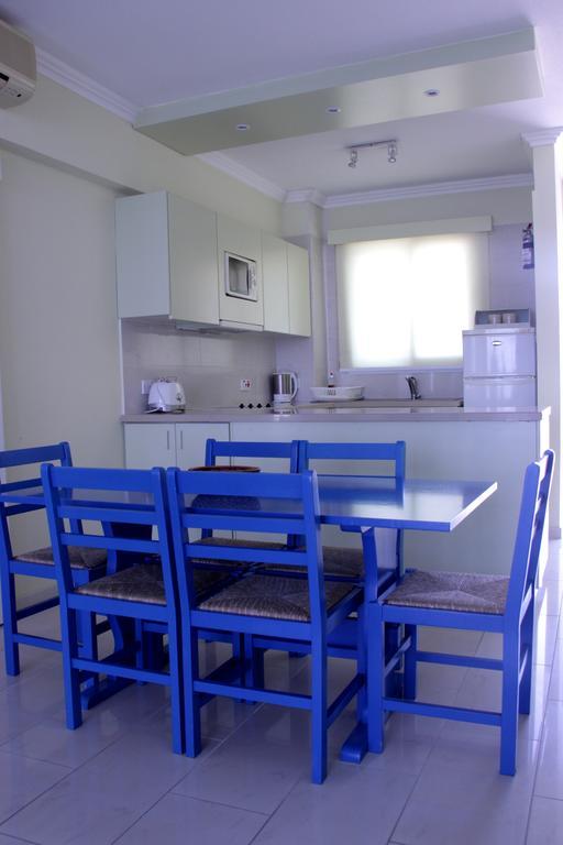 Paphinia Seaview Apartments Paphos Exterior foto